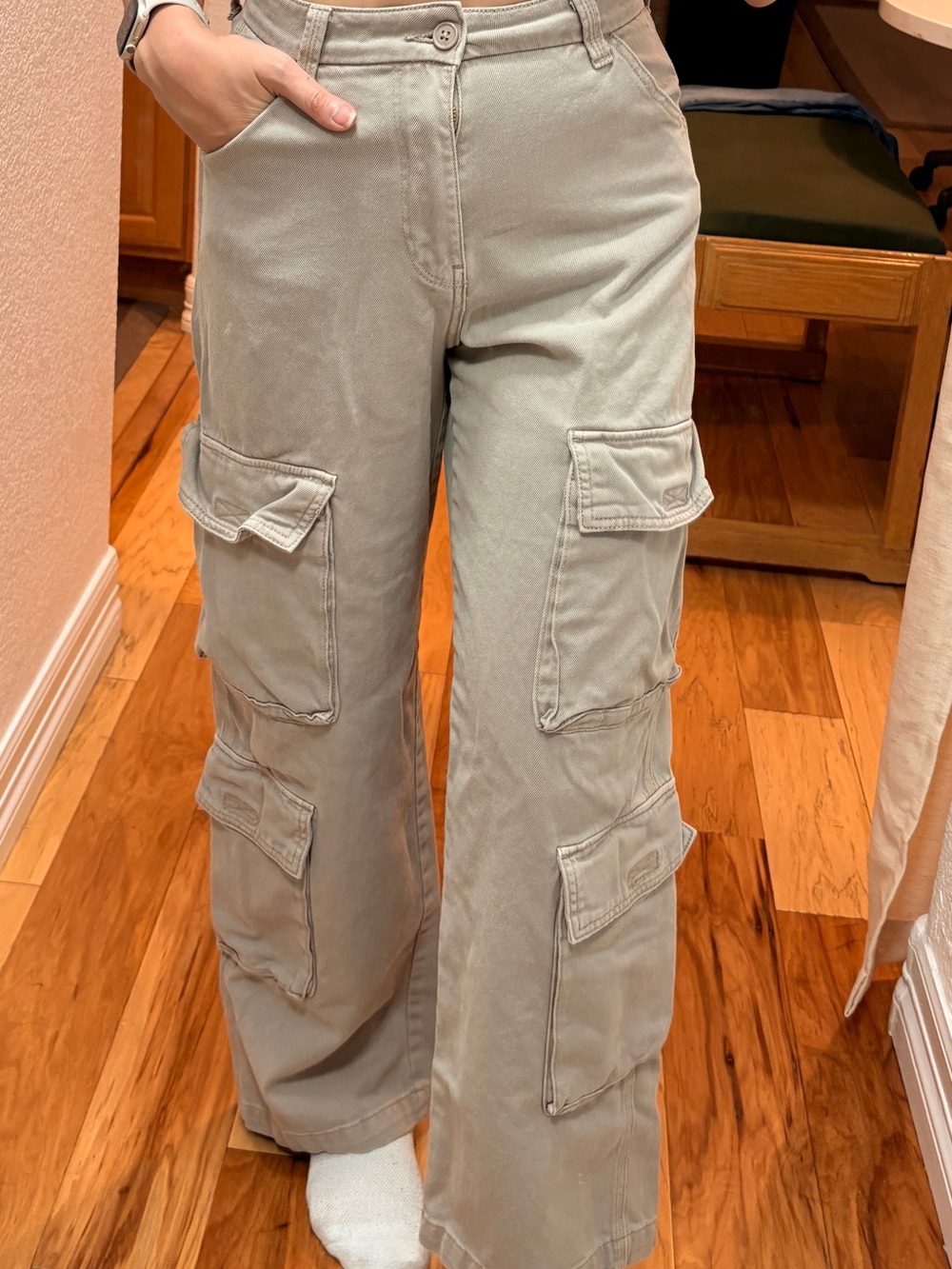 H&M Cargo Pants in Light Brown